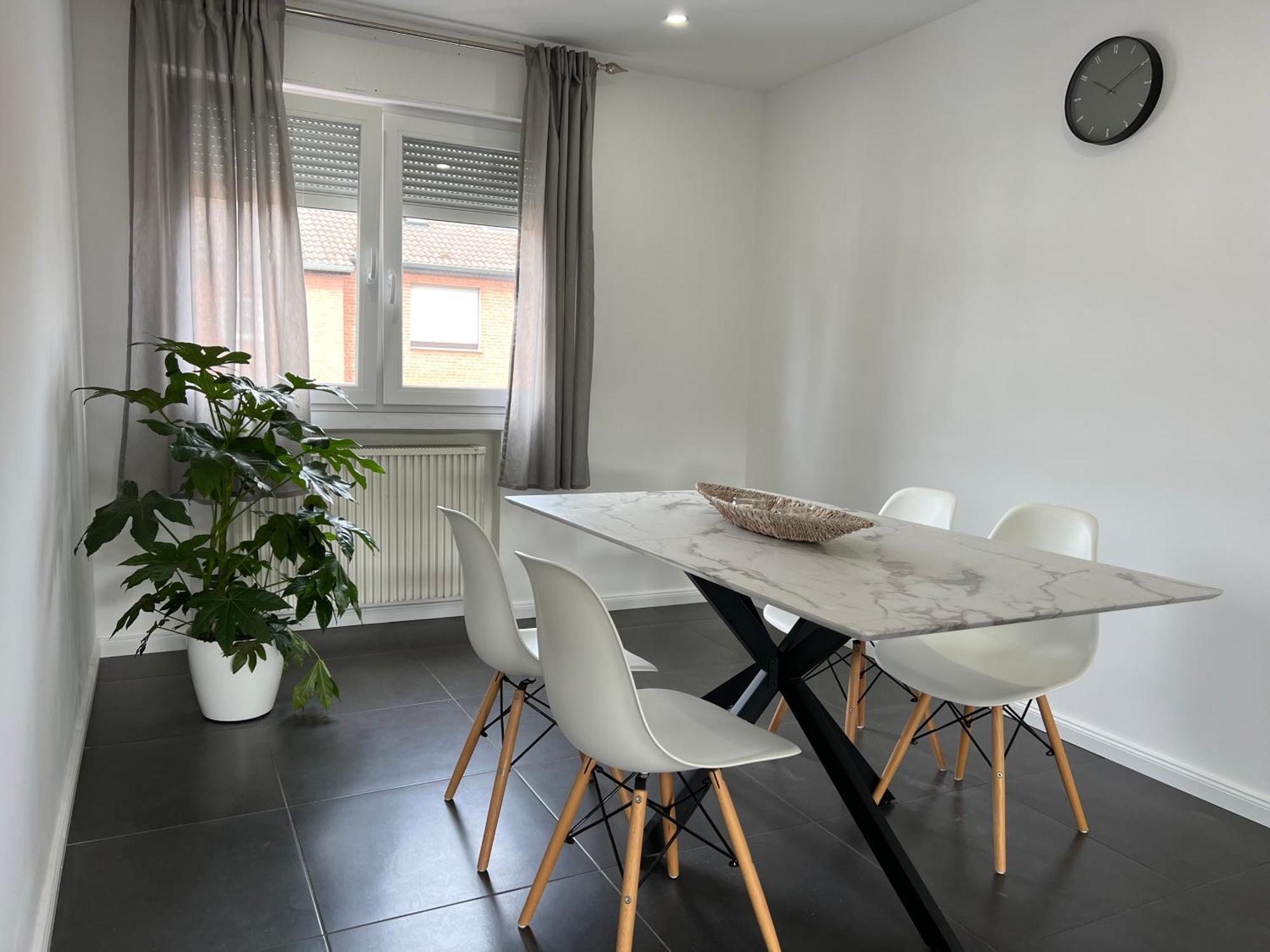 Elegante Apartment In Erftstadt Mit Balkon, Zentral, Bahnhof Nah, Phantasialand Bruehl Bei Cologne Екстер'єр фото